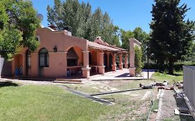 Casa con parque por los caminos del vino